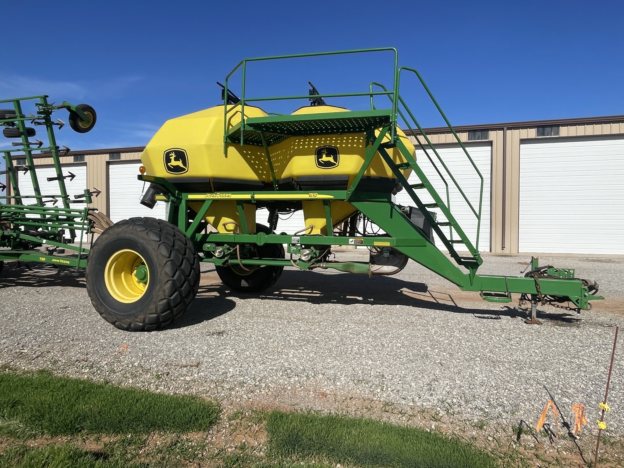 2009 John Deere 730 Image 4