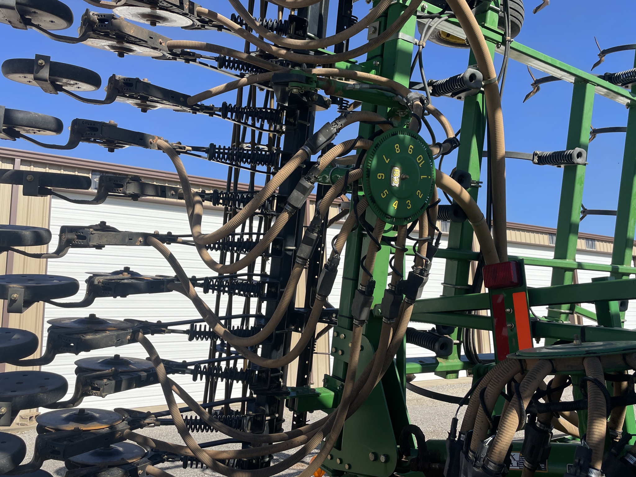 2009 John Deere 730 Image 17