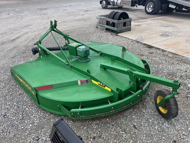 2010 John Deere MX7 Image 3