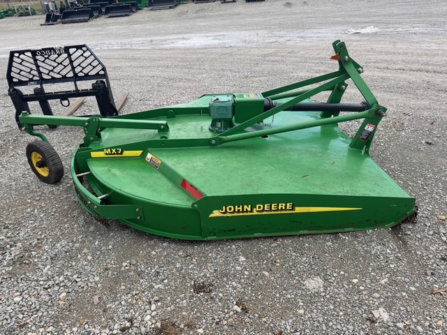 2010 John Deere MX7 Image 6