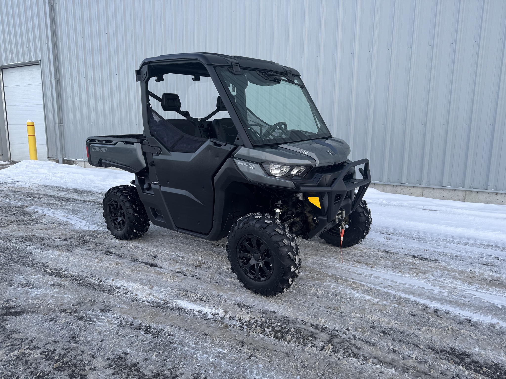 2023 Can-Am Defender HD10 XT Image 8