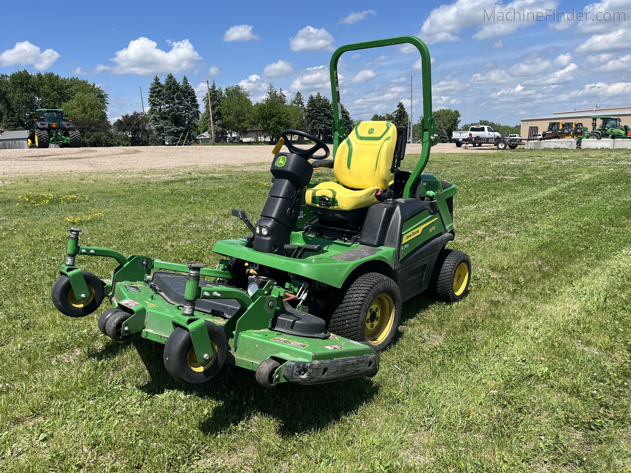 2024 John Deere 1570 | Commercial Front Mowers | MachineFinder