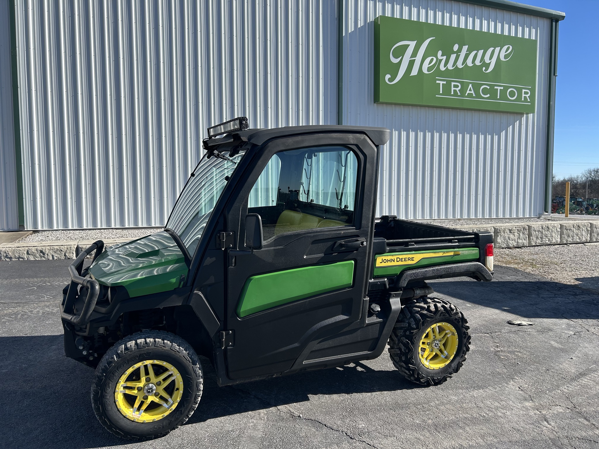 2020 John Deere XUV 835M at Heritage Tractor in Joplin, MO