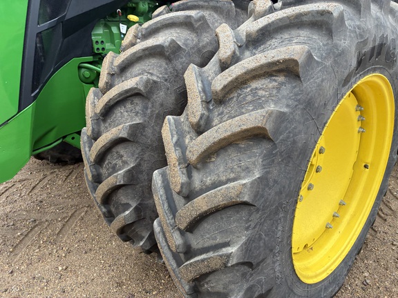 2025 John Deere 8R 370 - Photo11