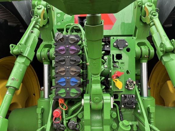 2025 John Deere 8R 370 - Photo33