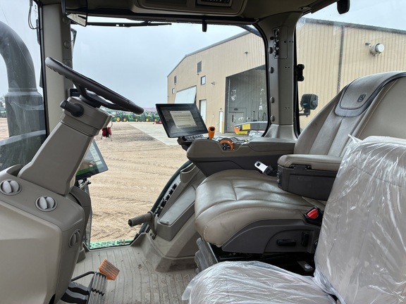 2025 John Deere 8R 370 - Photo38