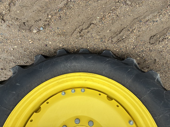 2025 John Deere 8R 370 - Photo14
