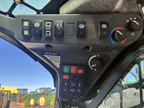 2022 John Deere 333G (5th thumbnail)