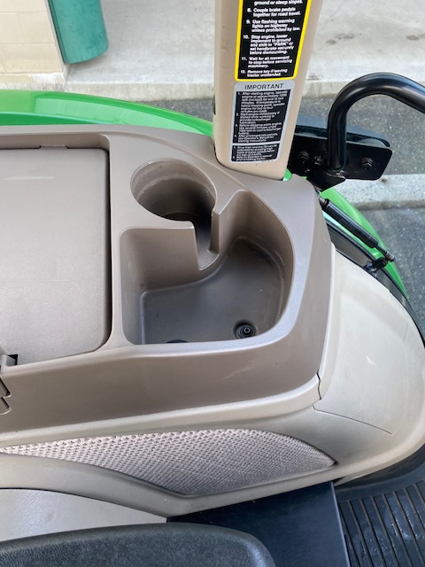 2022 John Deere 5100E Image 14