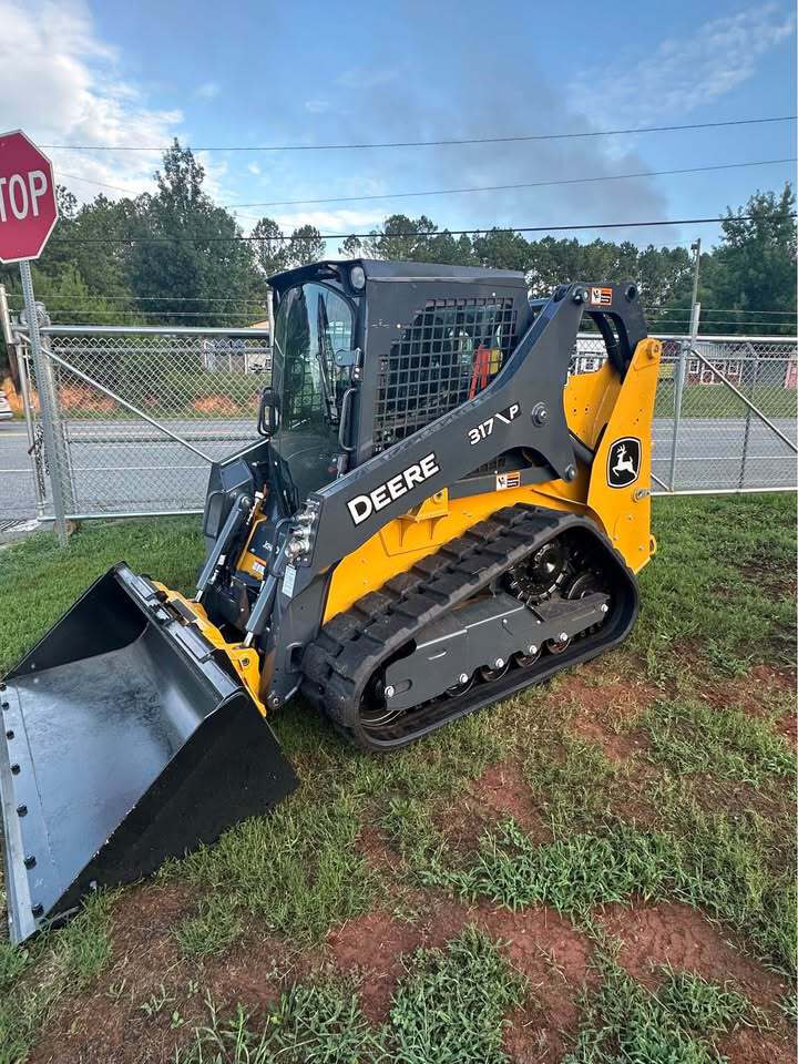 John Deere 317 P Image 1