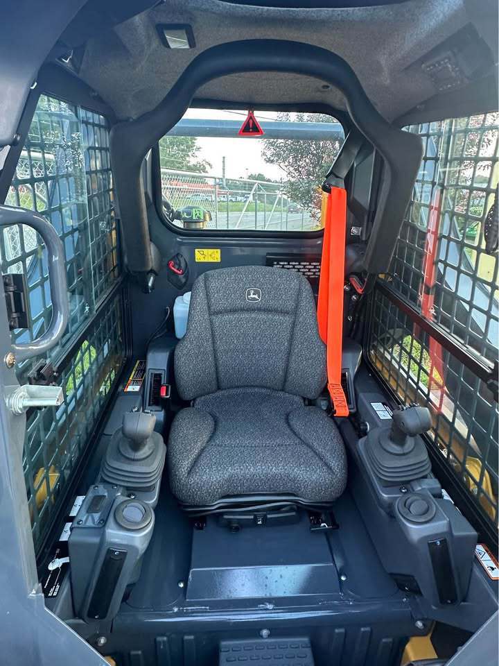 John Deere 317 P Image 6