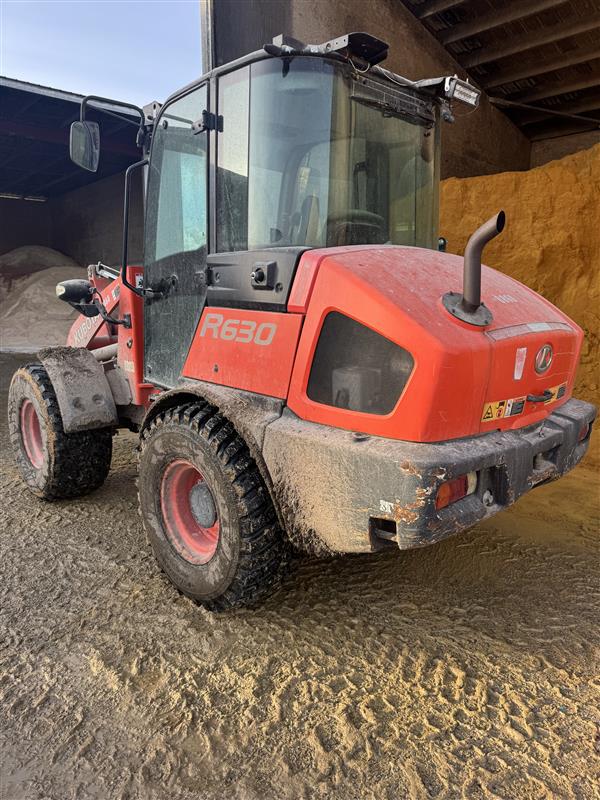 2019 Kubota R630 Image 3