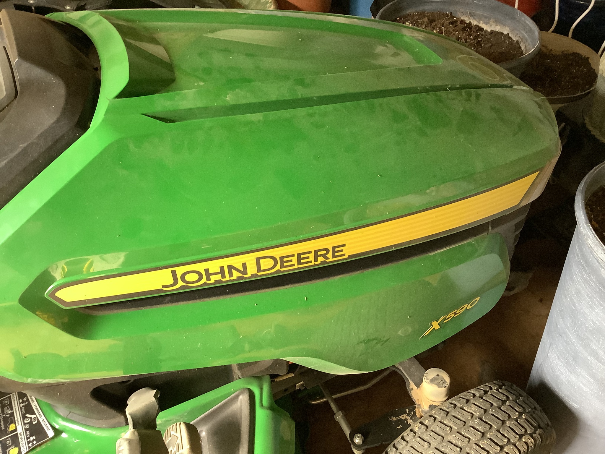 2024 John Deere X590