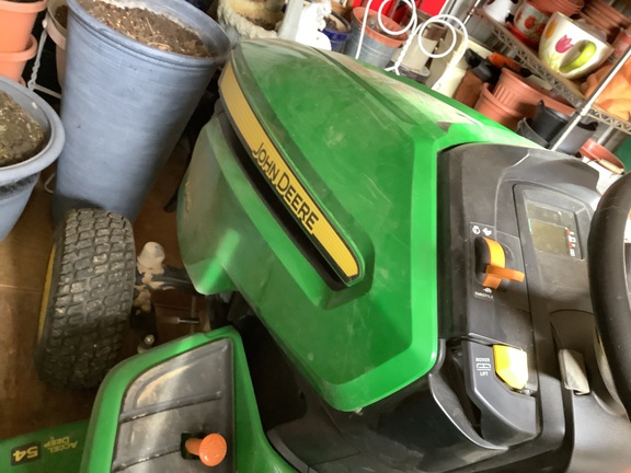 Photo of 2024 John Deere X590