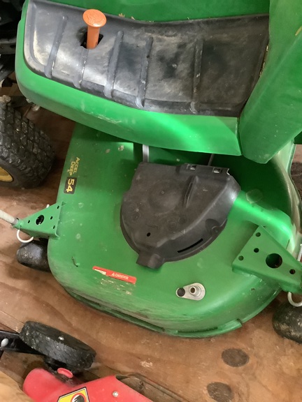 Photo of 2024 John Deere X590