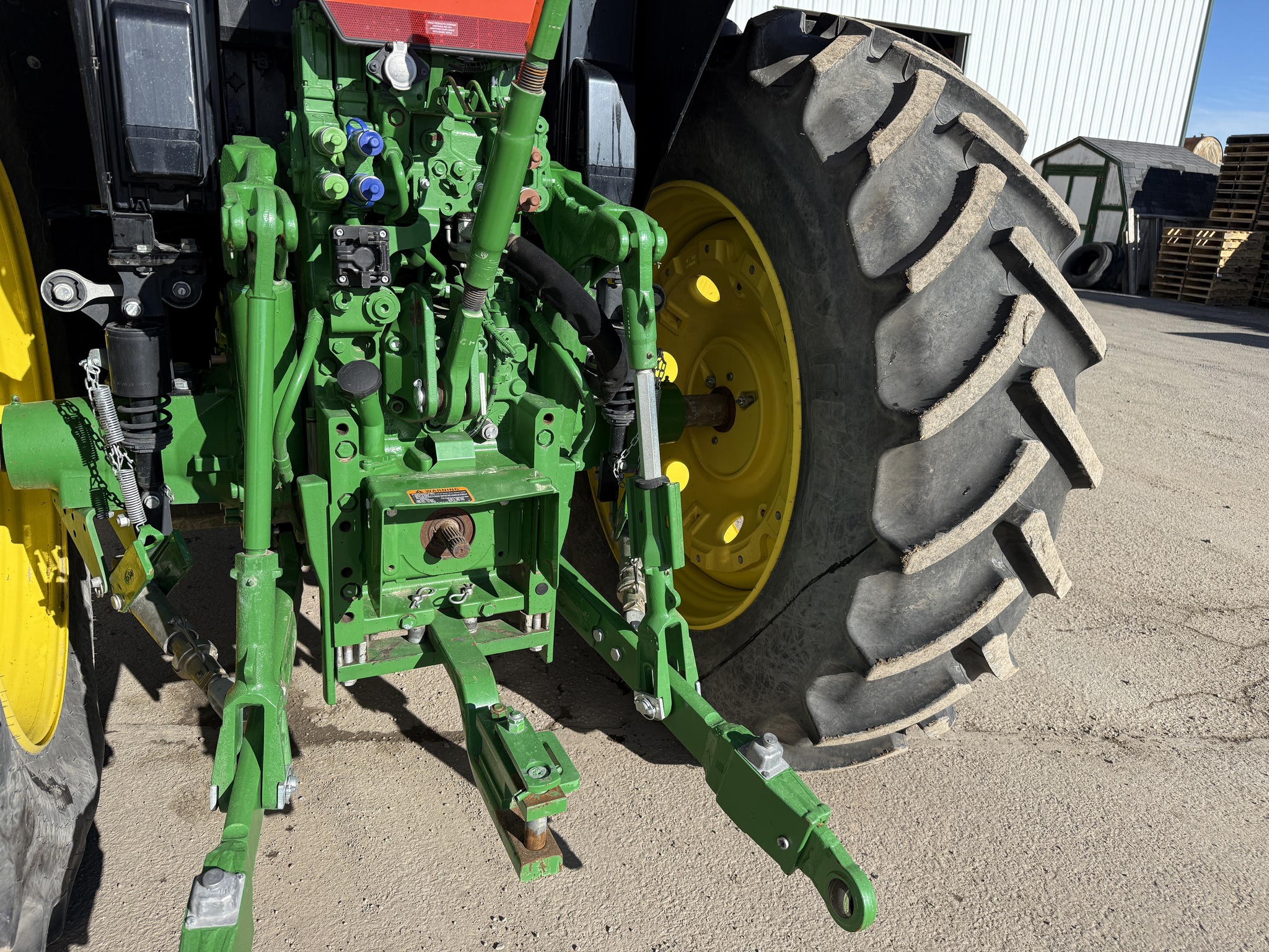 2022 John Deere 6145M Image 6