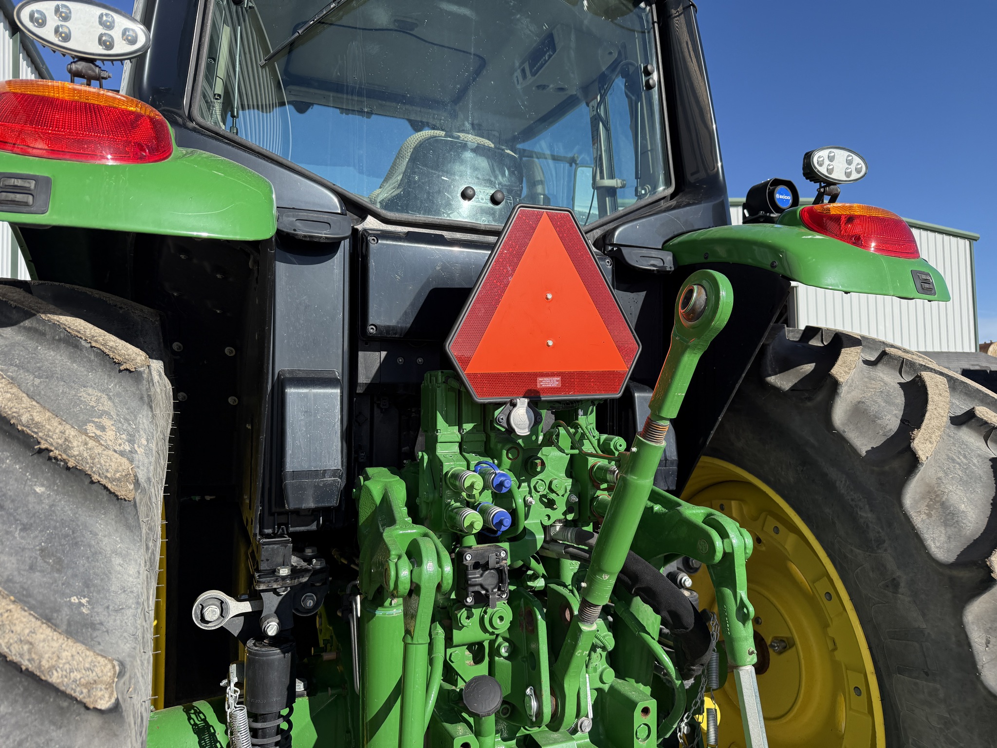 2022 John Deere 6145M Image 7