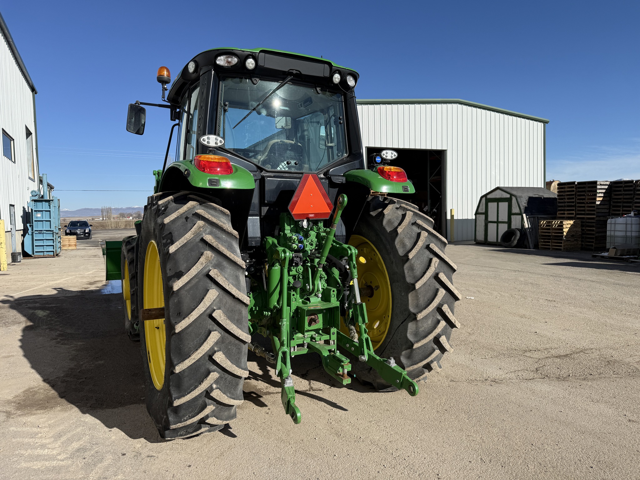 2022 John Deere 6145M Image 8