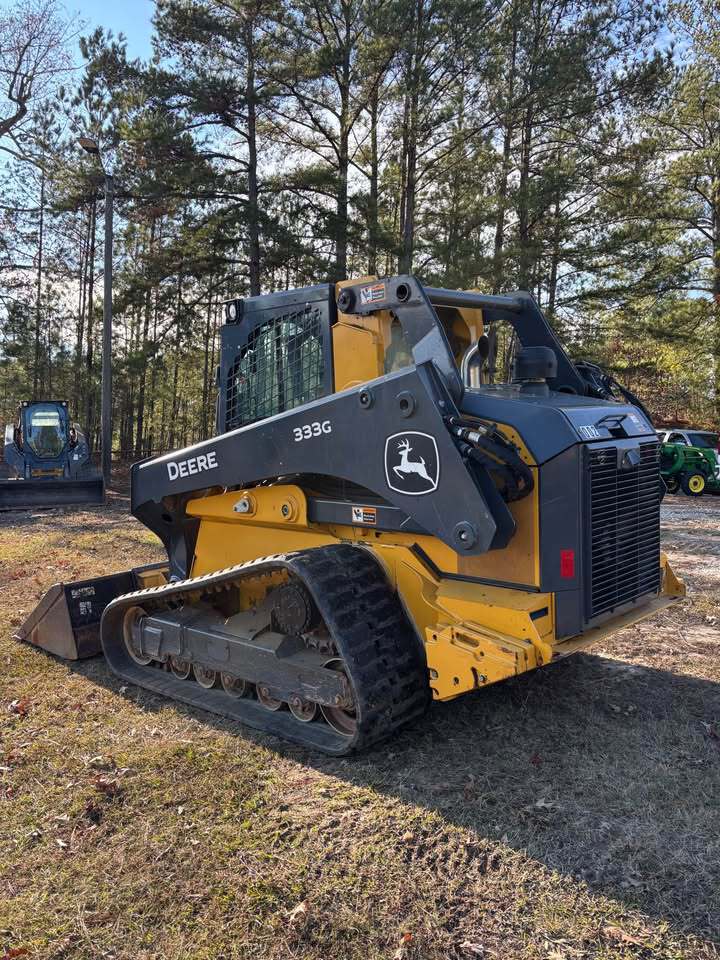 2024 John Deere 333G Image 6