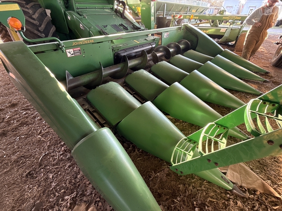 2004 John Deere 693