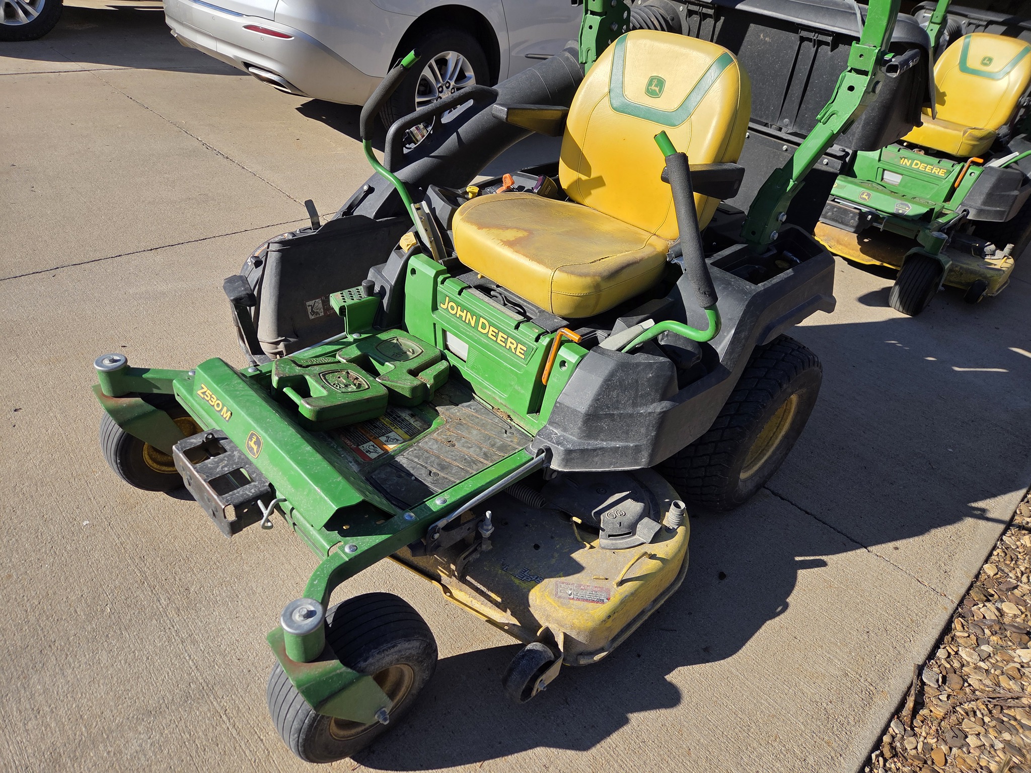 2022 John Deere Z530M Image 3