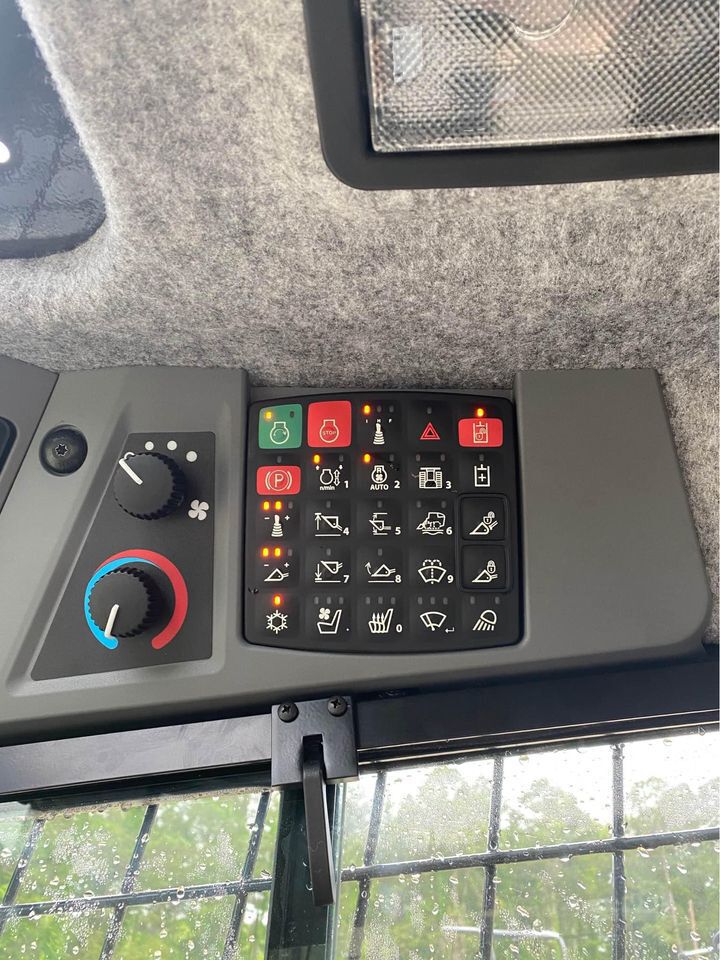 2026 John Deere 333 P Image 6