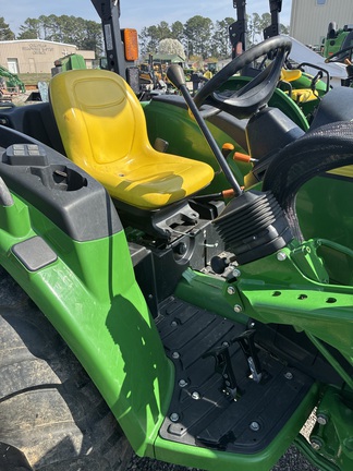 2018 John Deere 4044M