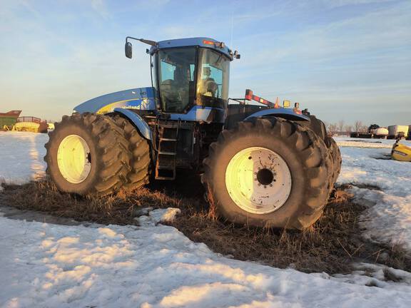 Used 2007 New Holland TJ480 Articulated 4WD Tractors at Horizon Ag & Turf in Falher, AB - Photo2