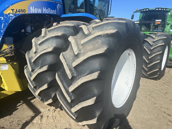 Used 2007 New Holland TJ480 Articulated 4WD Tractors at Horizon Ag & Turf in Falher, AB - Photo5