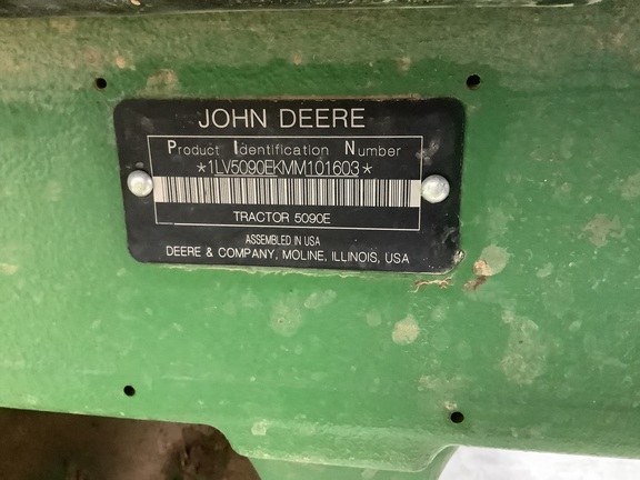 Photo of 2021 John Deere 5090E