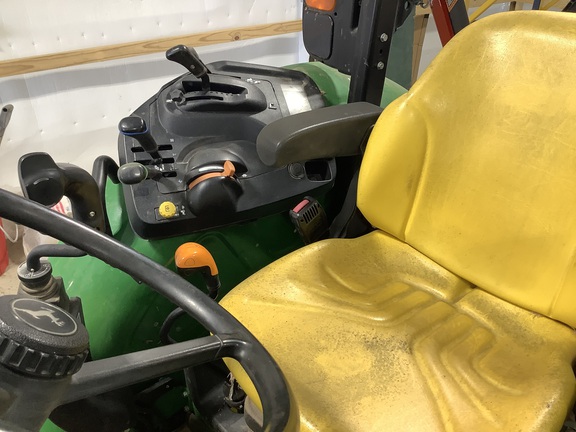 Photo of 2021 John Deere 5090E