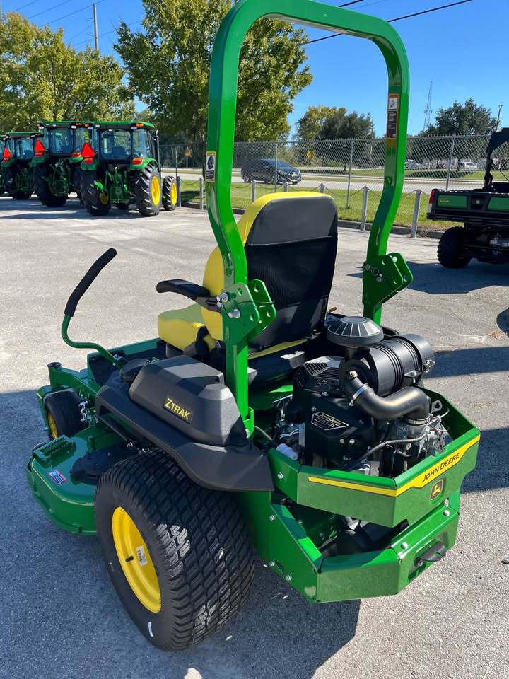 2026 John Deere Z760R Image 3