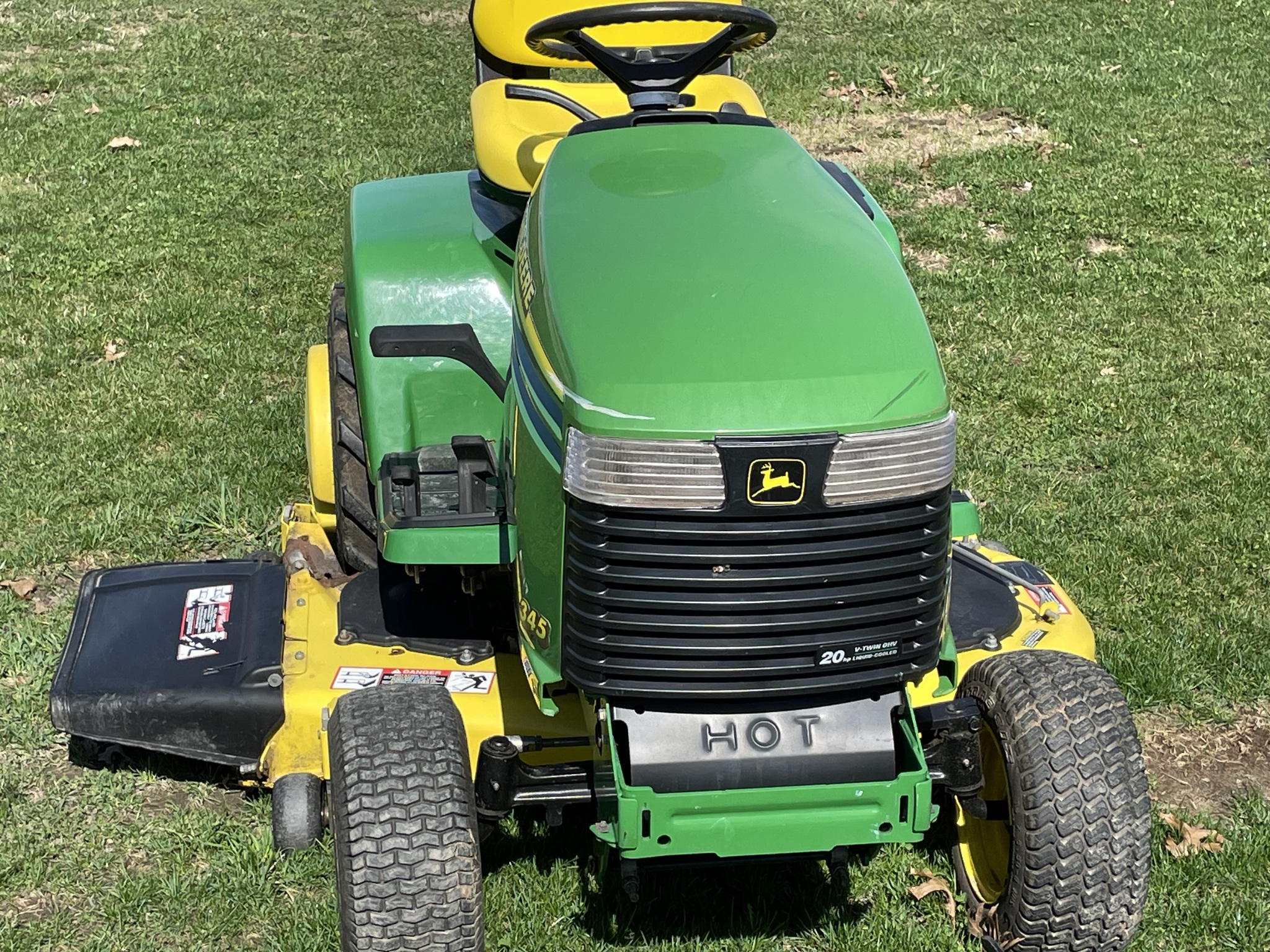 1998 John Deere 345 Image 2