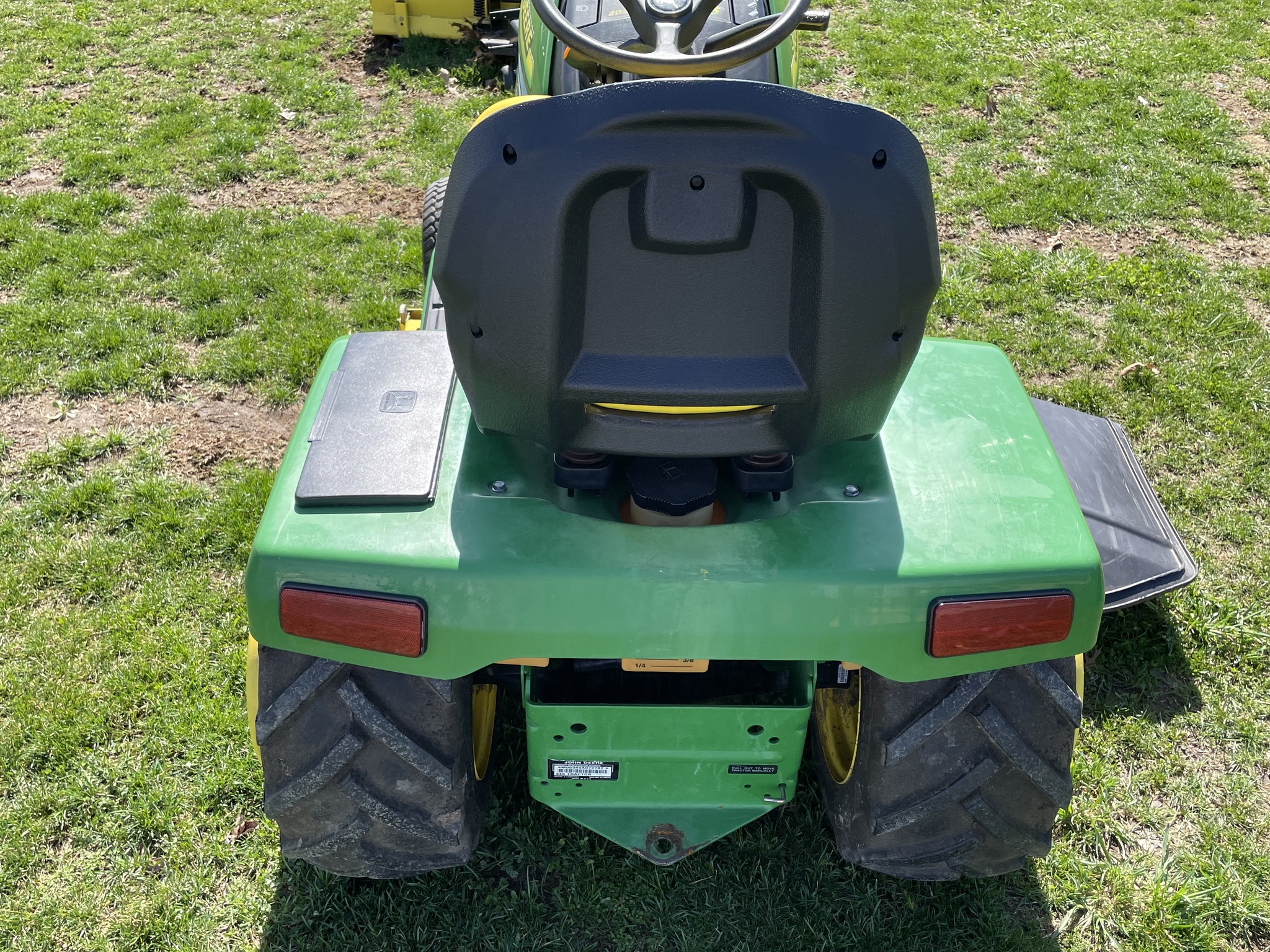 1998 John Deere 345 Image 6