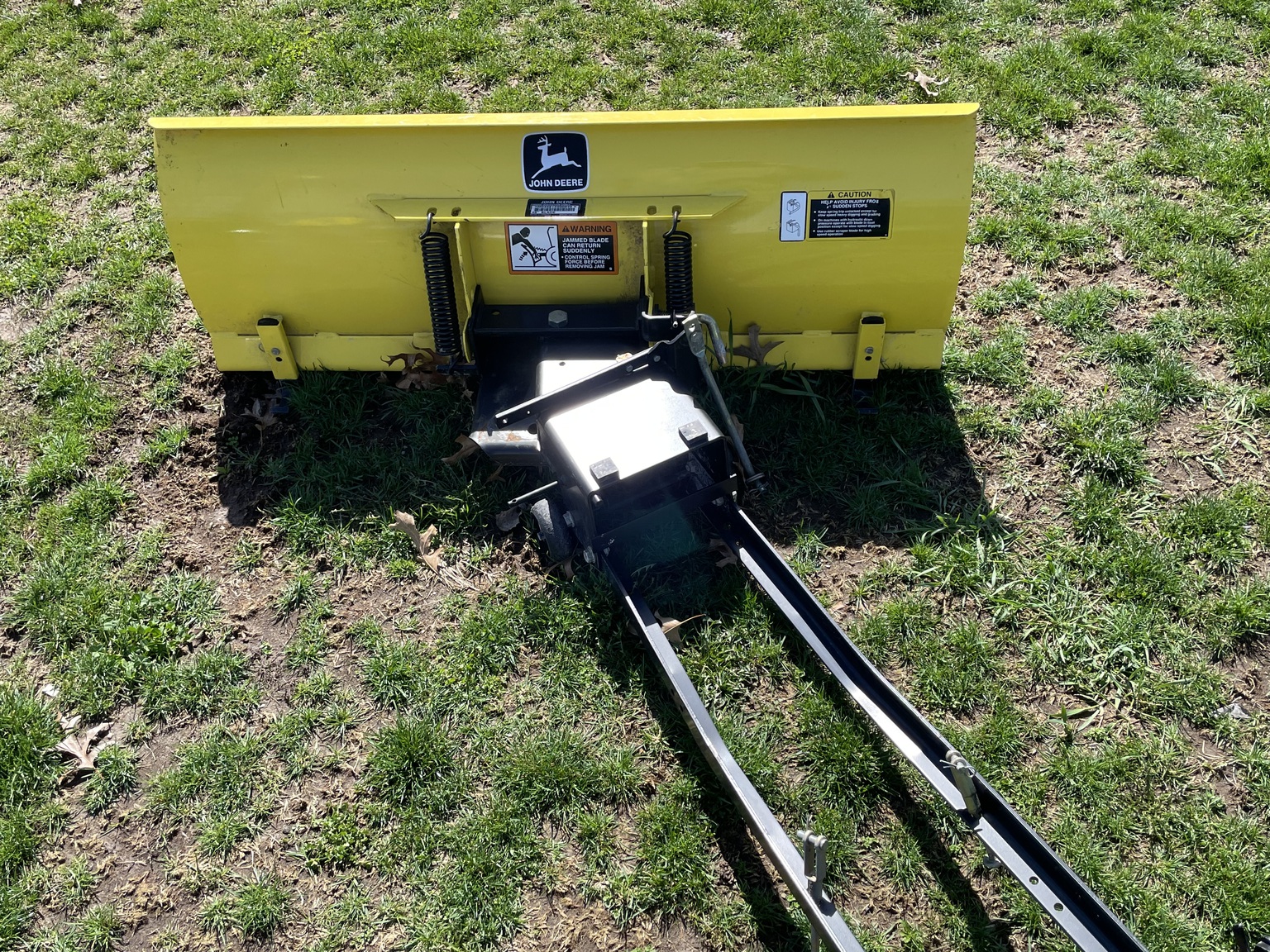 1998 John Deere 345 Image 7