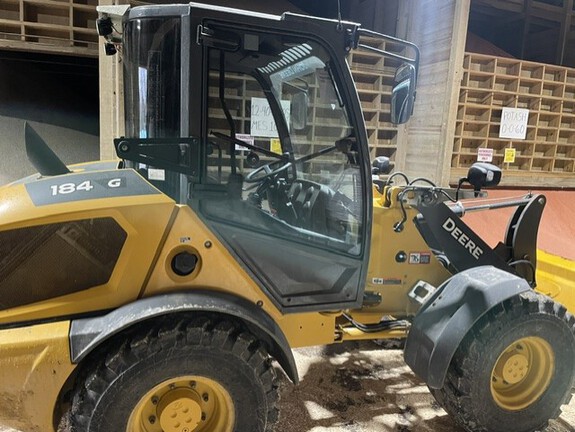 Photo of 2023 John Deere 184 G