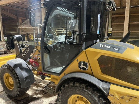 Photo of 2023 John Deere 184 G