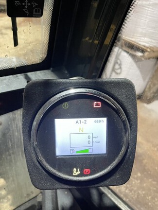 Photo of 2023 John Deere 184 G