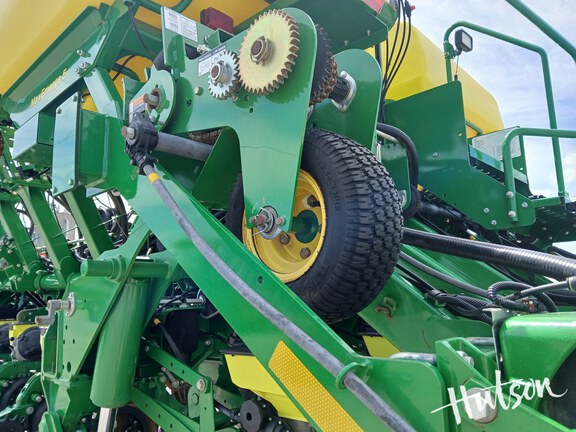 Photo of 2017 John Deere 1795