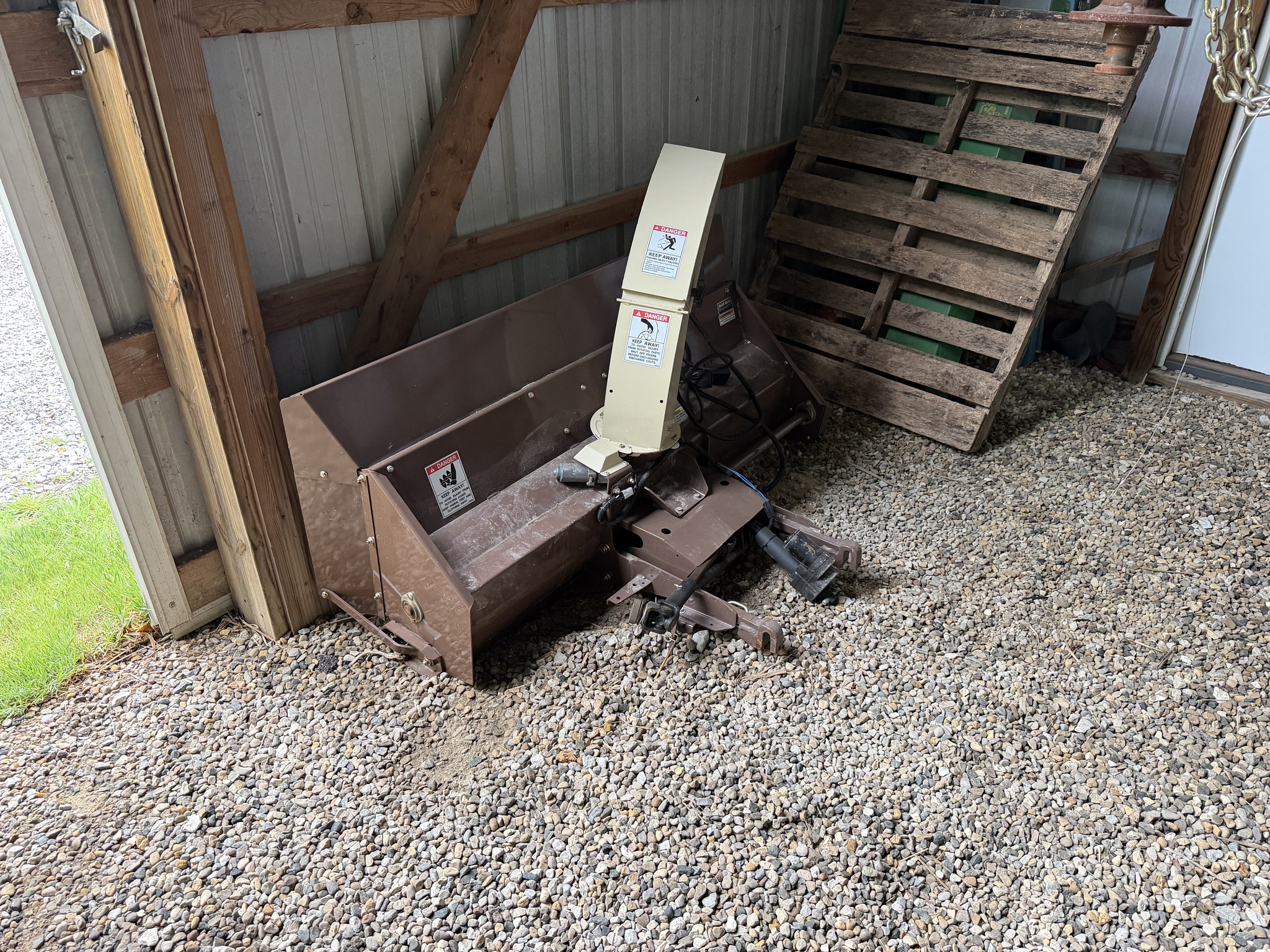 2022 Grasshopper 725DT Image 7