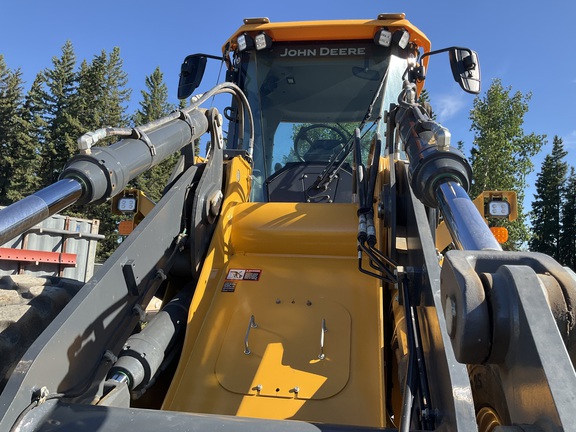 2024 John Deere 524 P