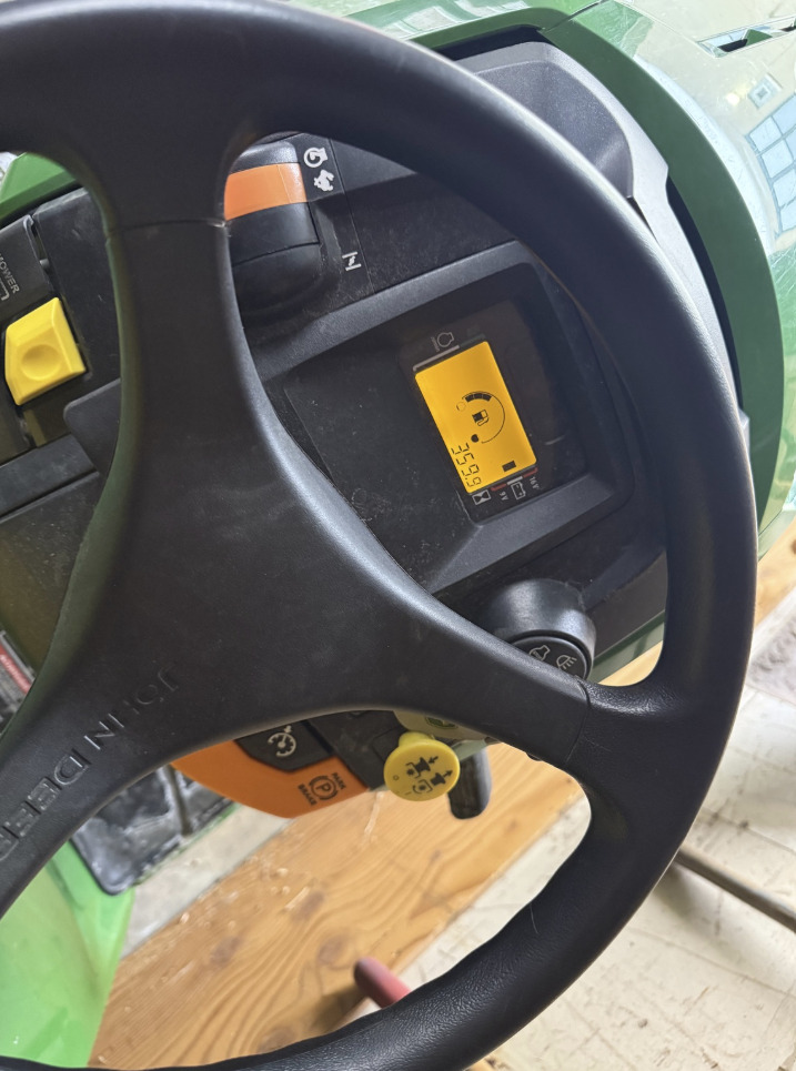  2022 John Deere X584 at Heritage Tractor in Pontiac, IL