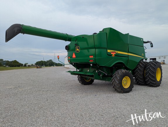 Photo of 2023 John Deere S770