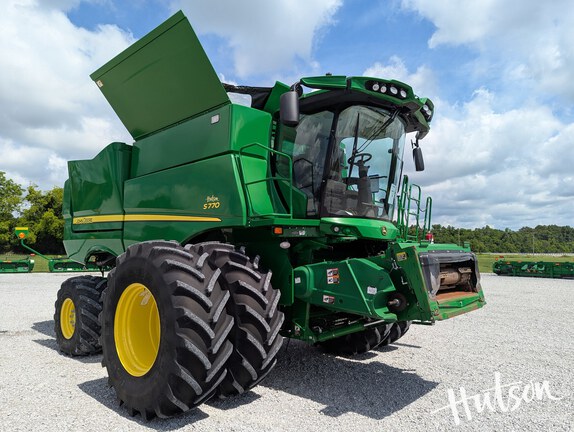 Photo of 2023 John Deere S770