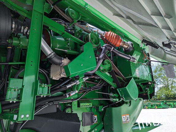 Photo of 2023 John Deere S770