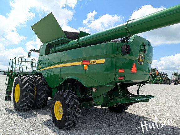 Photo of 2023 John Deere S770