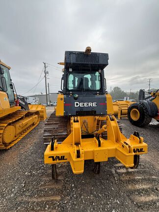 2025 John Deere 700L