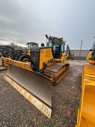 2025 John Deere 700L