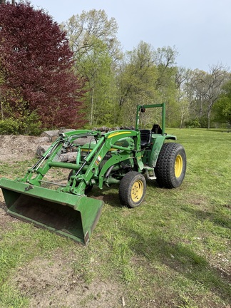 Photo of 1992 John Deere 1070