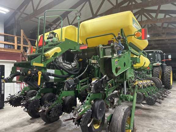 Used 2012 John Deere 1770NT CCS Planters: Drawn at Koenig Equipment in Greenville, OH - Photo4